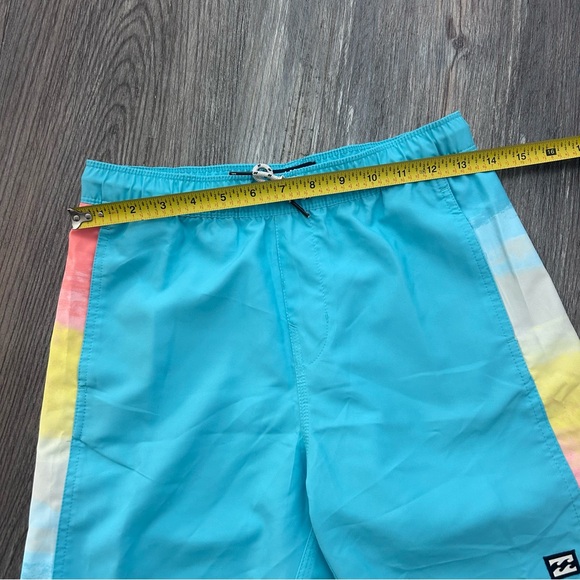 Billabong boys swim trunks Size 12 - Picture 8 of 9